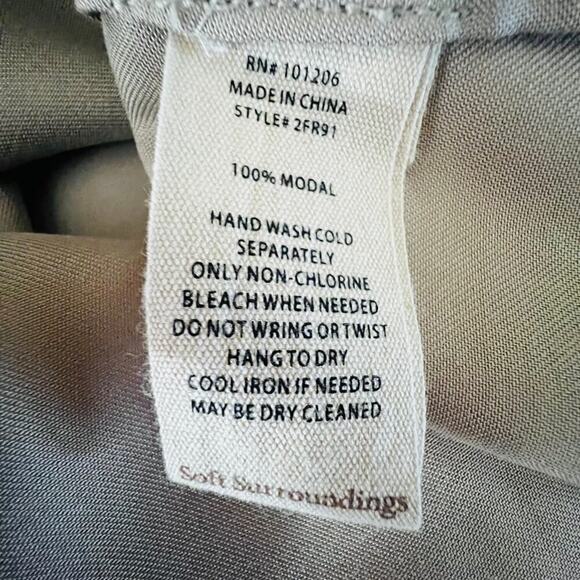 Soft Surroundings Minimalist Draped Sleeveless Beige Blouse Top Small - Picture 8 of 9